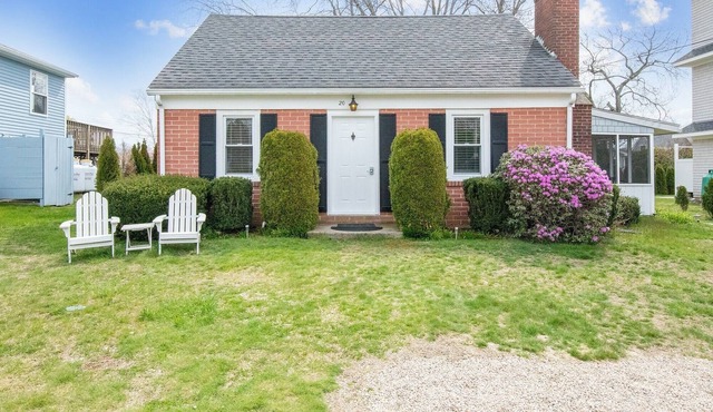 Shore To Please - Enjoy A Relaxing Getaway In Bonnet Shores 3 Bedroom Home by Redawning