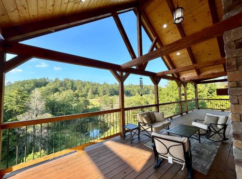 Southern Smoke - Scenic Decks - Hot Tub - WiFi