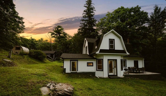 Spacious Cabin | Fire Pit | Big Bear Ski & Hiking in Eldred
