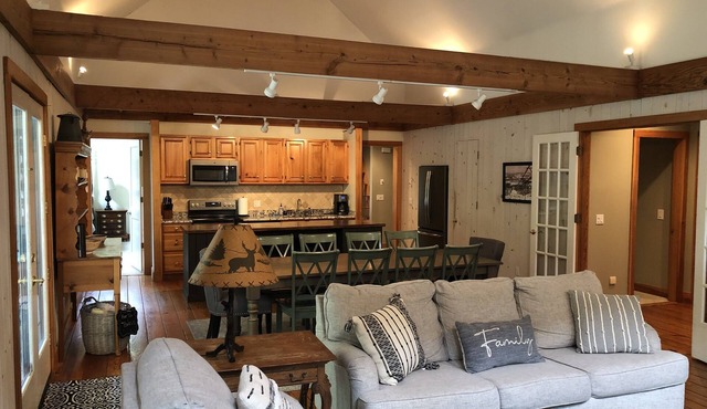 Spacious, Comfortable & Close! GOLF TRIPS!
