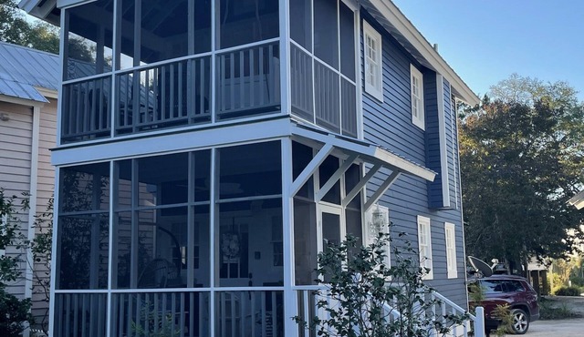 Steinhatchee Landing Resort - #15 Saffron - Close to pool-*THIRD NIGHT FREE*
