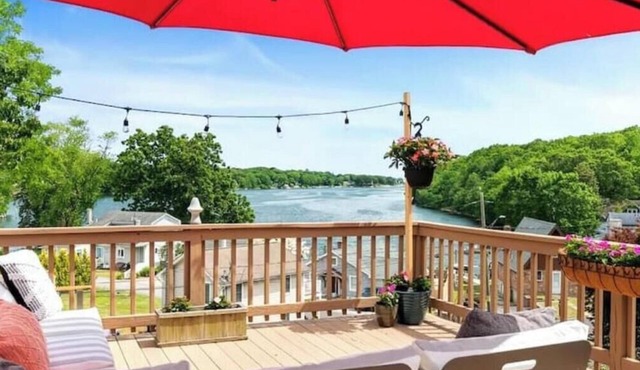 Stylish Retreat Waterviews
