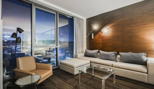 SVS: Sunset View Studio | Resort Pool | No Resort Fee | Palms Place