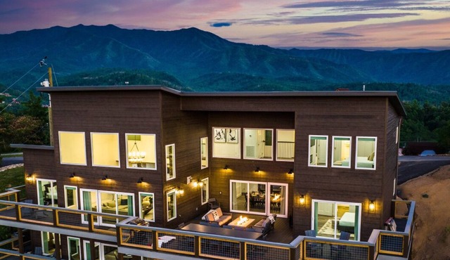 Swim Spa/Views/Gameroom/Theater/Luxe Design - Rabbit Run
