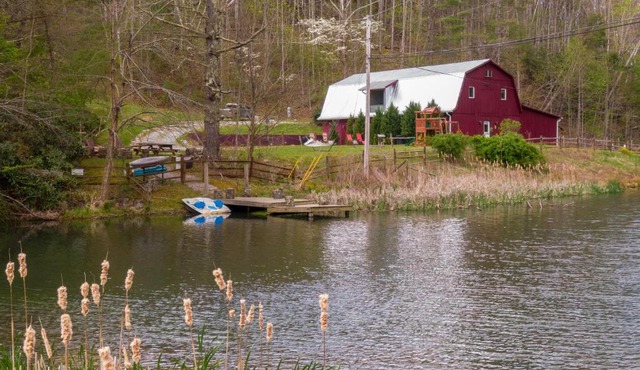 The Red Barn at Tiffany's Estate