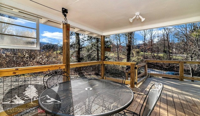 The Swannanoa Suite - Cottonwood Properties