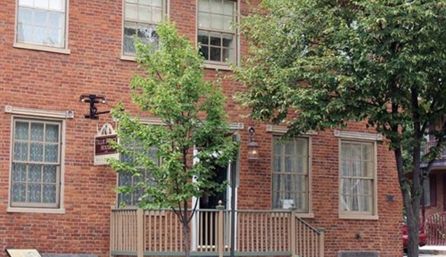 The Tillie Pierce House Inn