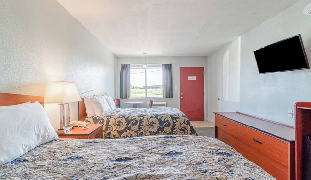 Three Inviting Units, Your Gateway to Small Town Adventures, Local Shops & Eats