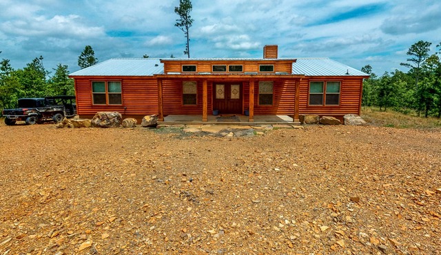 Two adjacent cabins - channel access, kayaks, canoe & firepit - dog-friendly