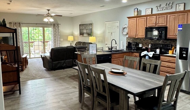 Walk in 3 BR 2 Bth Vickery Resort Condo at Table Rock Lake with Dock Access