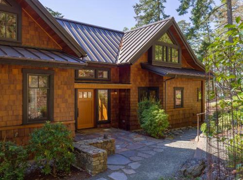 Waterfront Luxury, Chef's Kitchen & Sunset Views