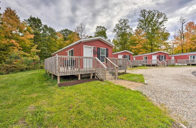 Cassopolis Cabin: On-Site Boating & Fishing!