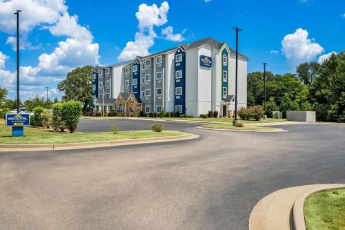 Microtel Inn 