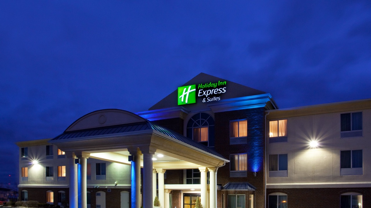 Photo of Buildings in Blue Ash