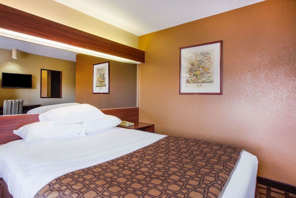 Photo of Bedroom in Sprague