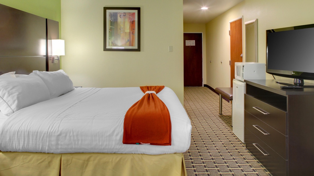 Photo of Bedroom in Cross Lanes