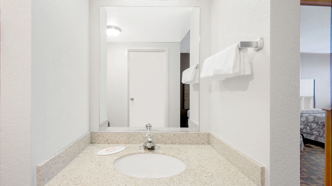 Photo of Bathroom in Gettysburg