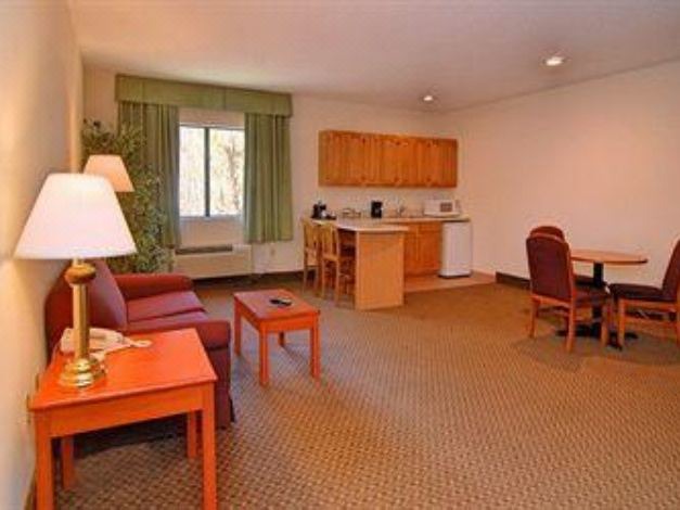 Photo of Livingroom in LaVale