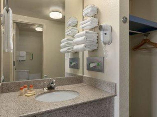 Photo of Bathroom in Gettysburg