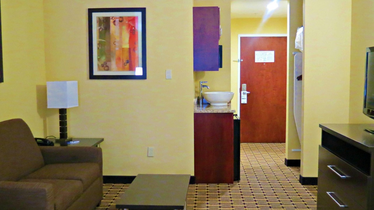 Photo of Livingroom in Cross Lanes