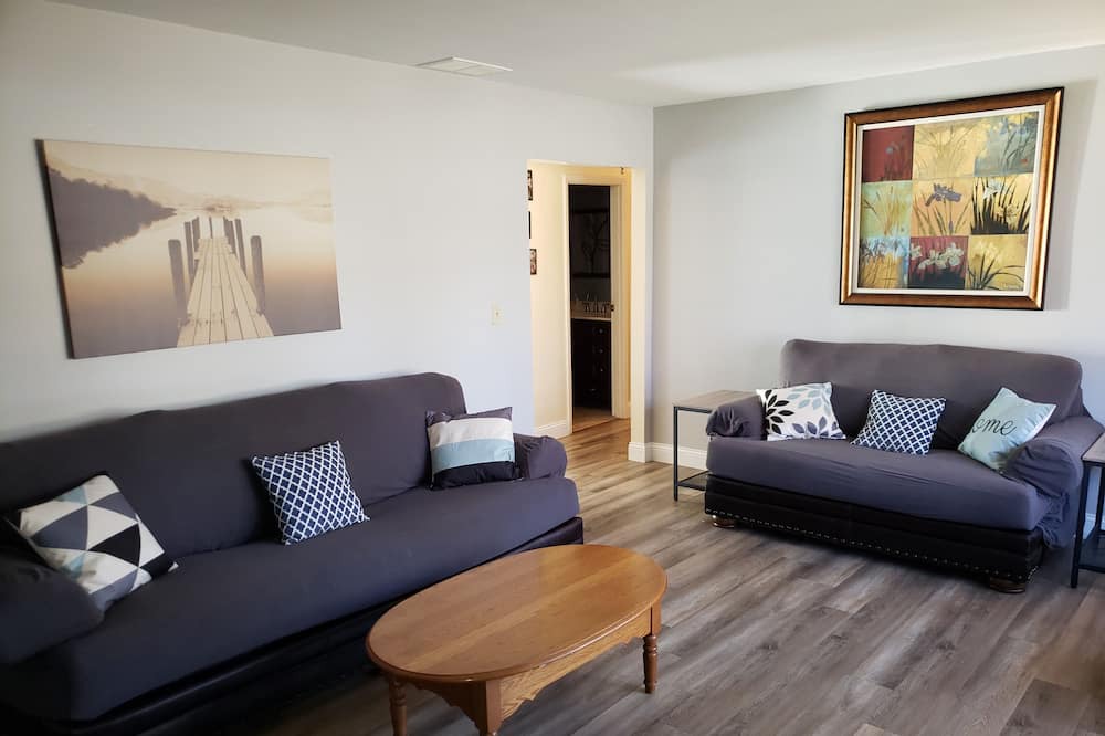 Photo of Livingroom in Villa Hills