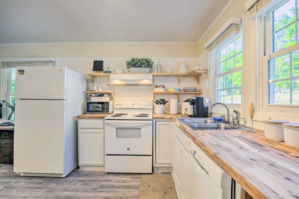 Photo of Kitchen in Forest City