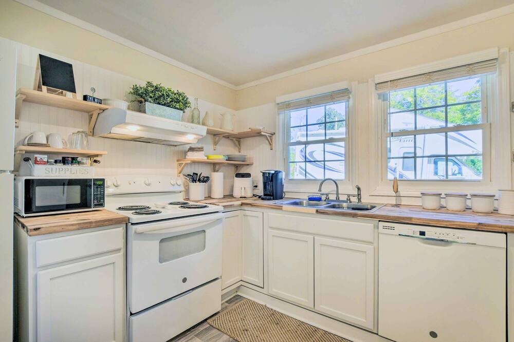 Photo of Kitchen in Forest City