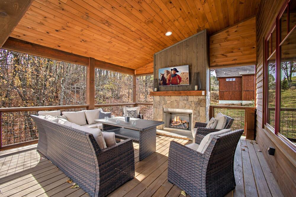Photo of Livingroom in Elk Park