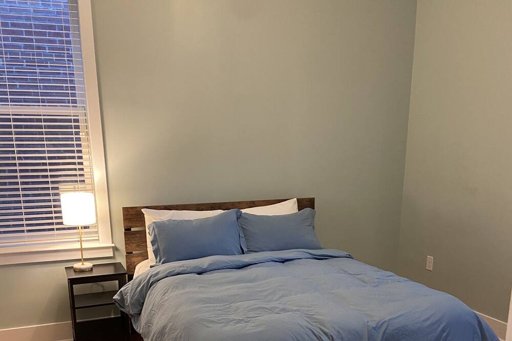 Photo of Bedroom in Maysville