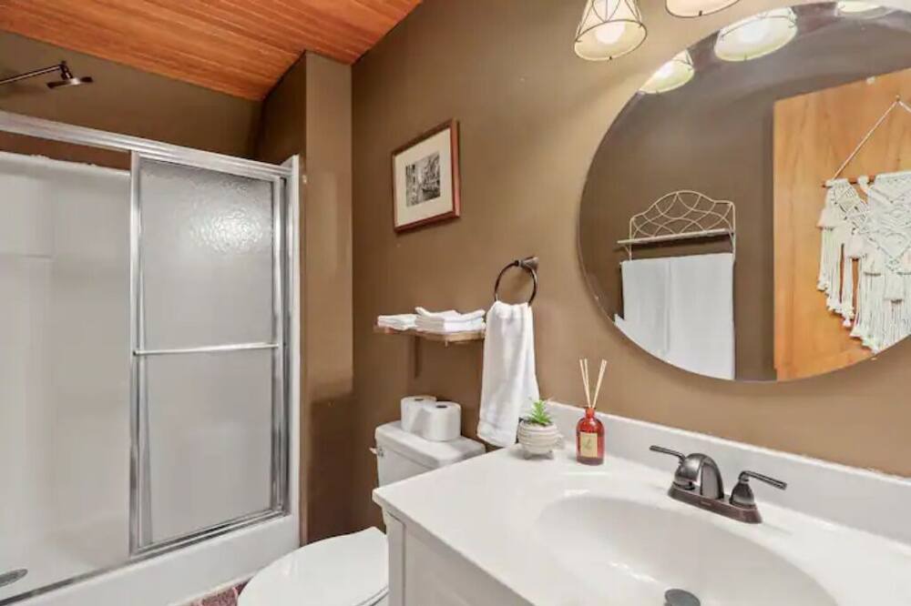 Photo of Bathroom in Elk Park