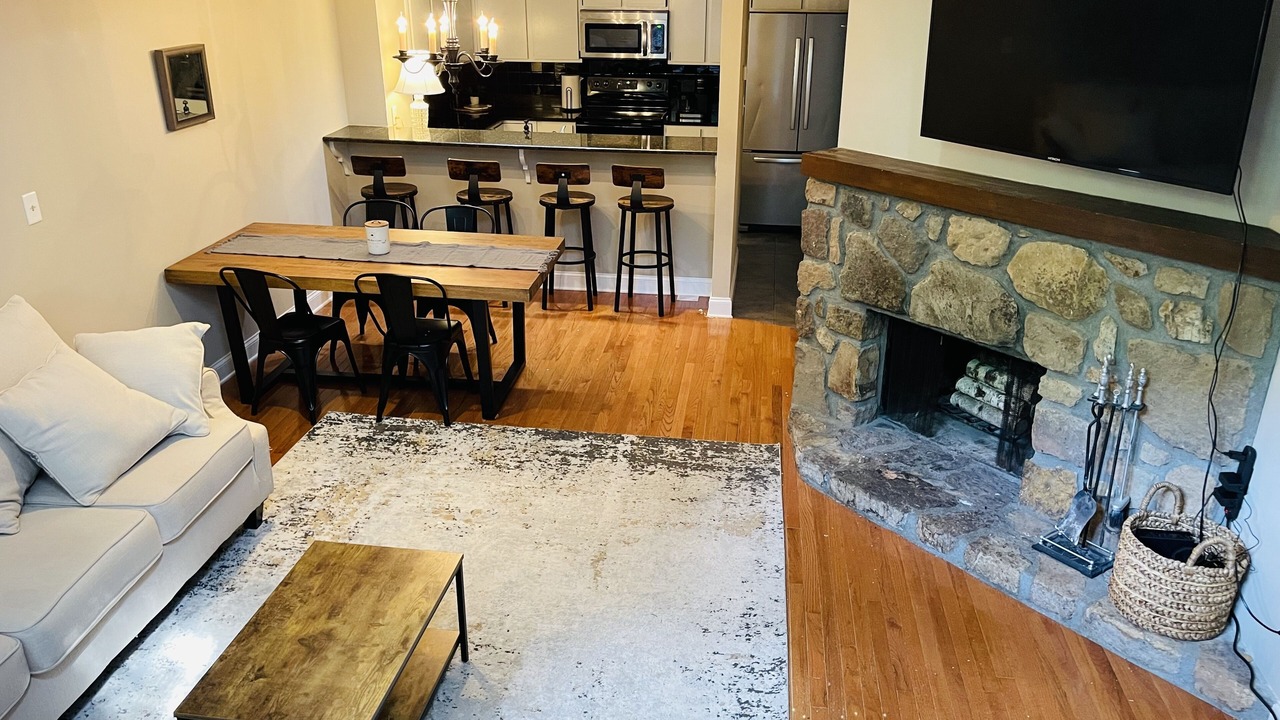 Photo of Livingroom in Johnson City