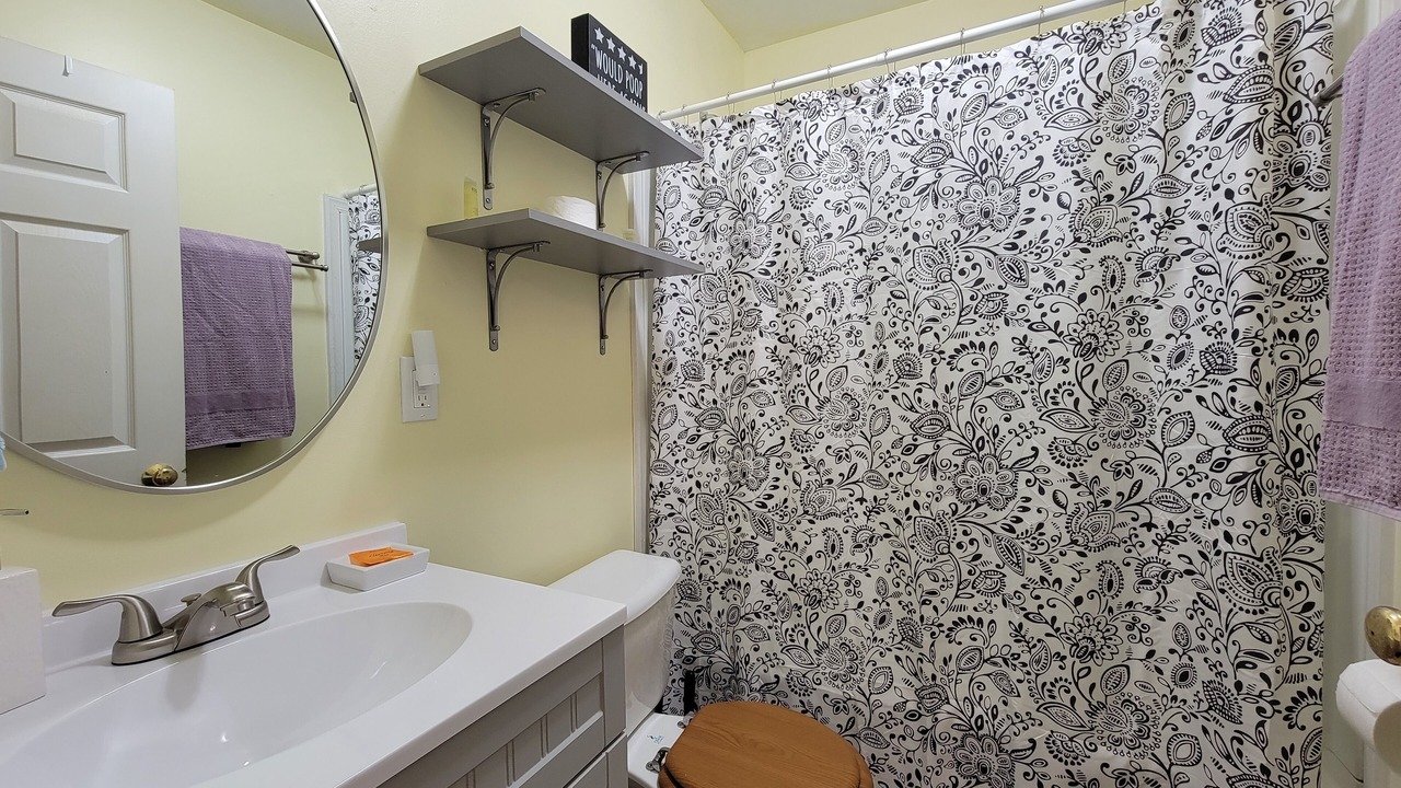 Photo of Bathroom in Stanton
