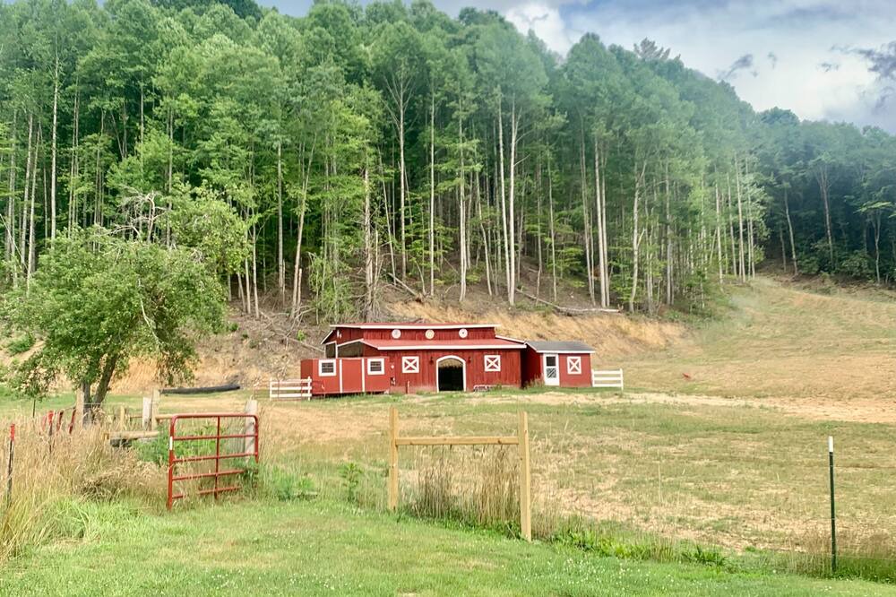 Photo of Outdoor in Bakersville