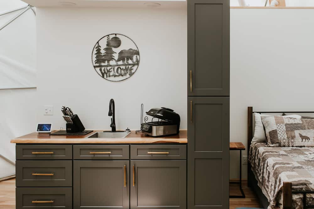 Photo of Bedroom in Pittman Center
