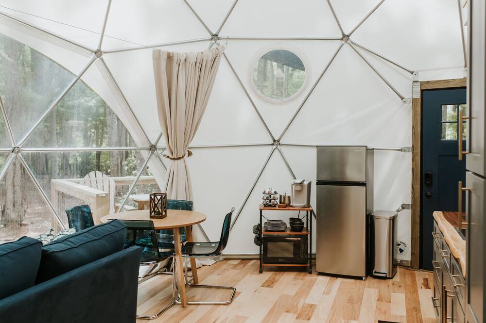 Photo of Livingroom in Pittman Center