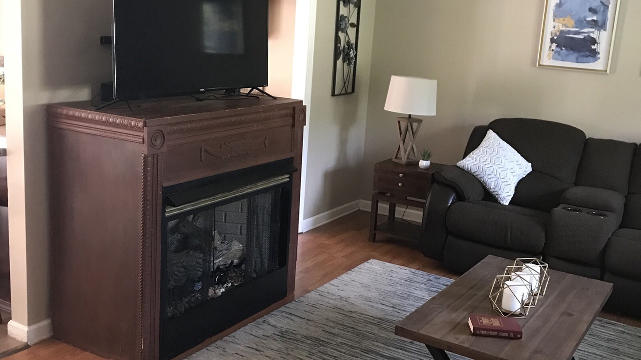 Photo of Livingroom in Johnson City