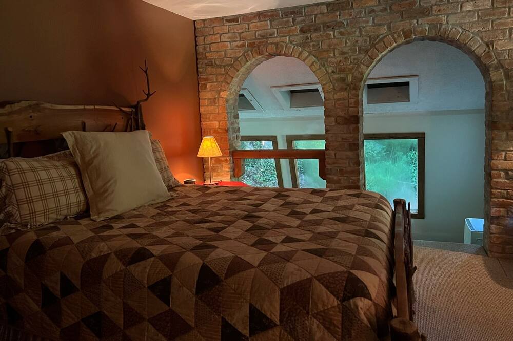 Photo of Bedroom in Johnson City