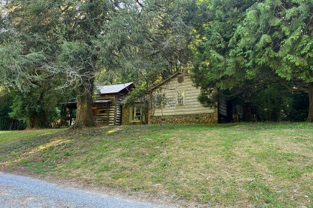 Photo of Outdoor in Johnson City