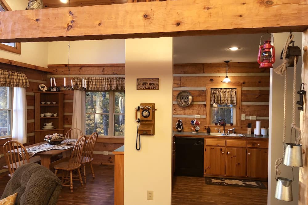 Photo of Kitchen in Grassy Creek