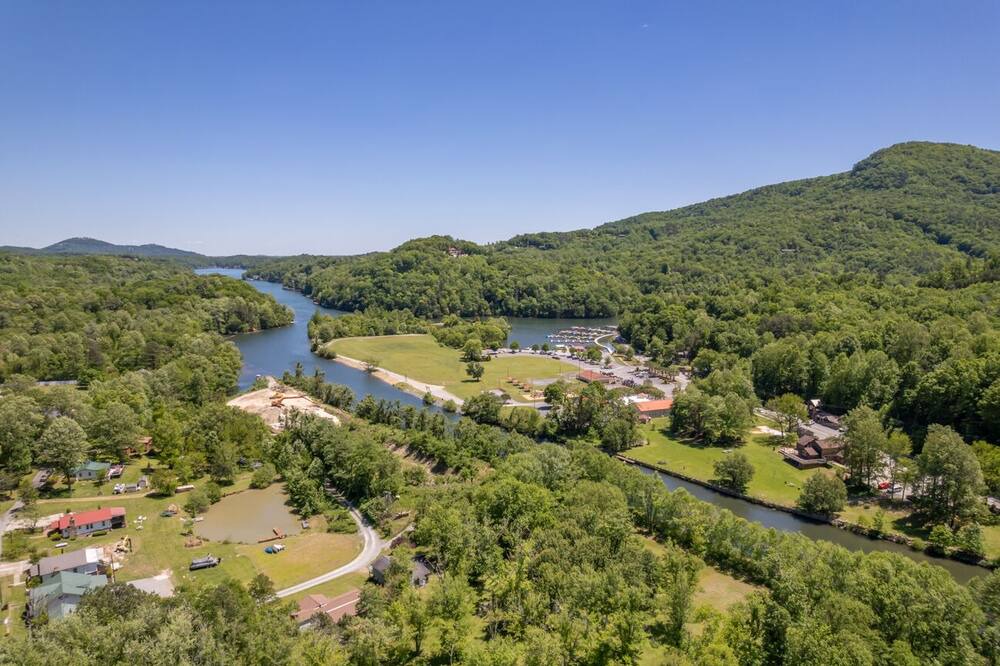 Photo of Outdoor in Lake Lure