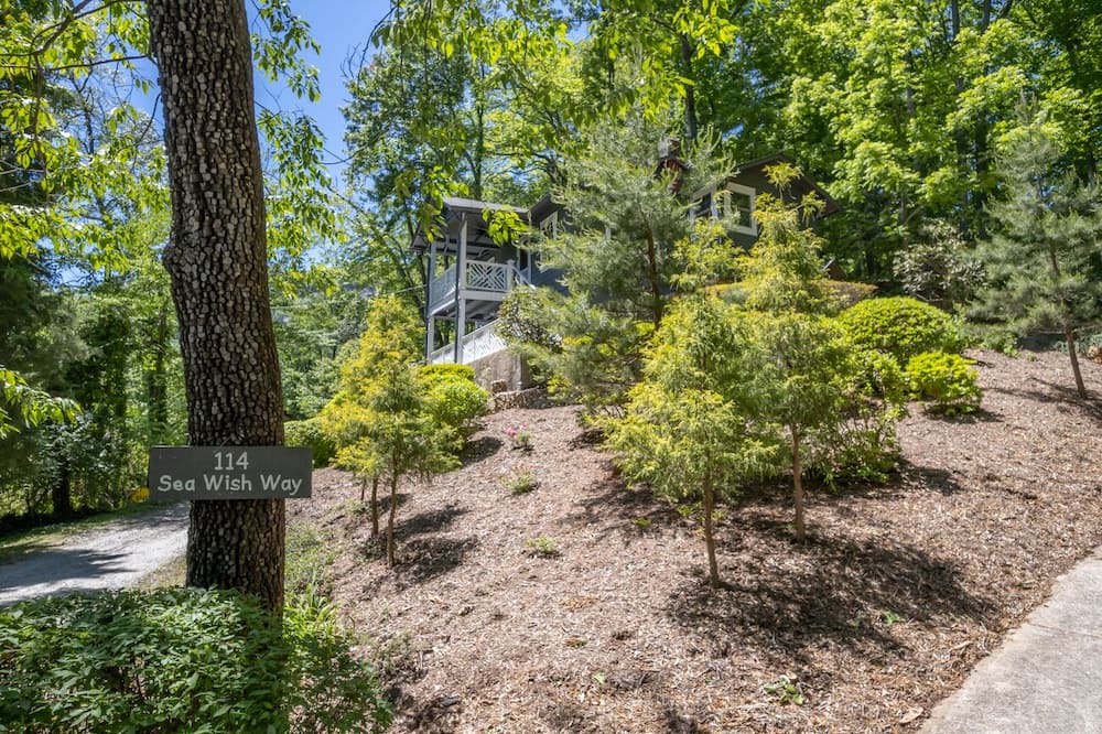 Photo of Outdoor in Lake Lure