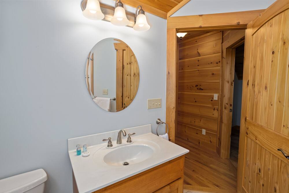 Photo of Bathroom in Vein Mountain