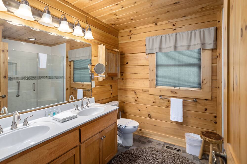 Photo of Bathroom in Vein Mountain