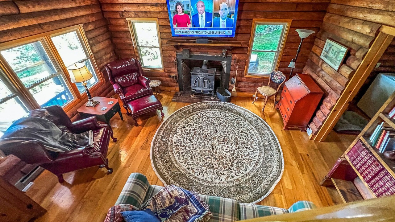 Photo of Livingroom in Lansing