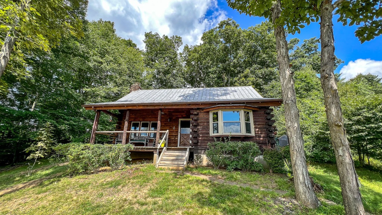 Photo of Outdoor in Lansing