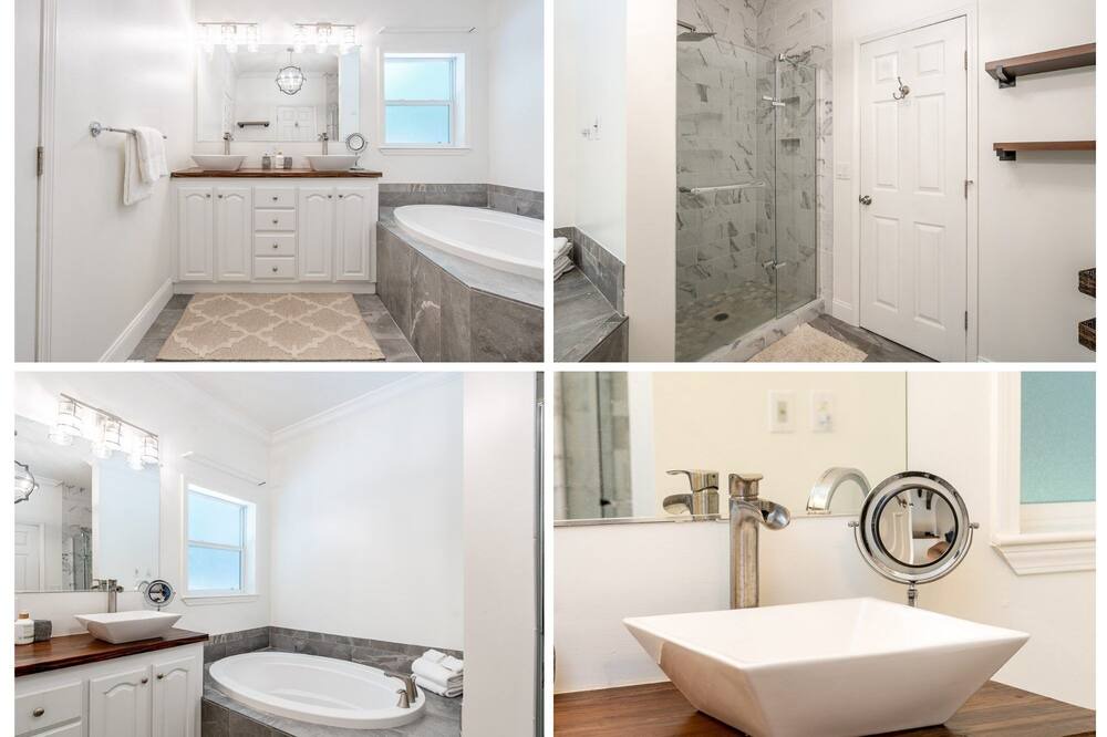 Photo of Bathroom in Beech Mountain
