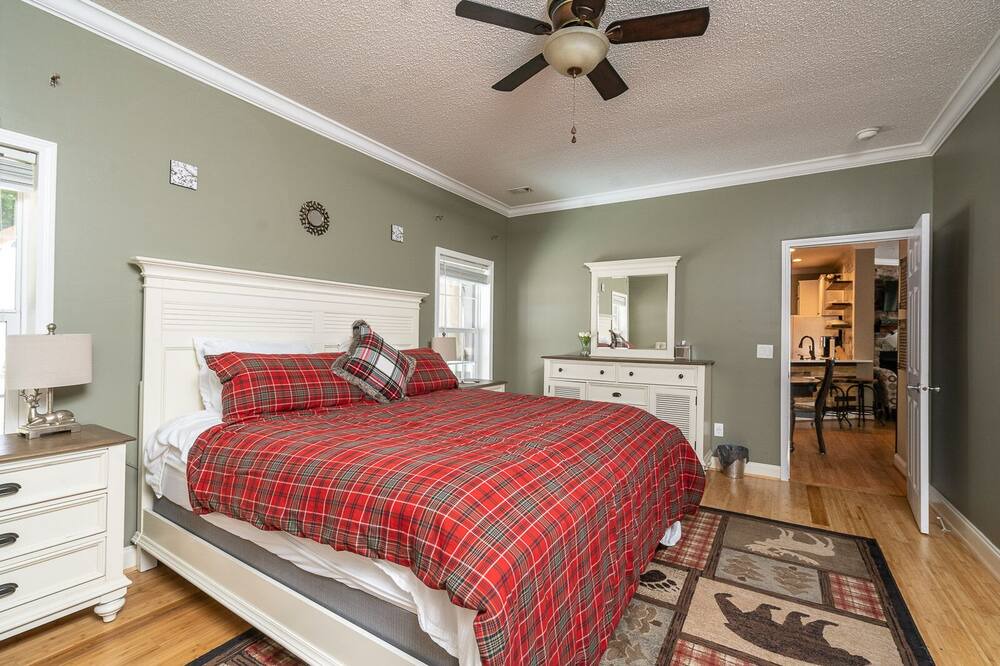 Photo of Bedroom in Beech Mountain