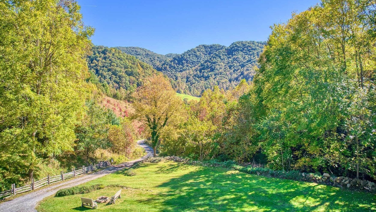 Photo of Outdoor in Clyde