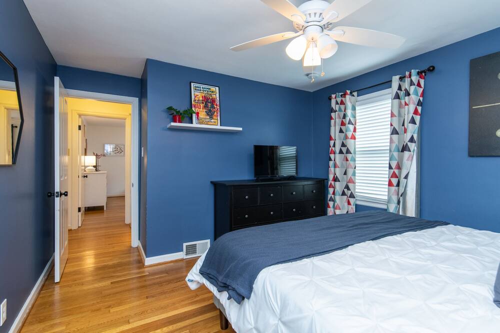 Photo of Bedroom in Lexington