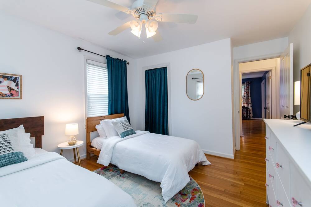 Photo of Bedroom in Lexington